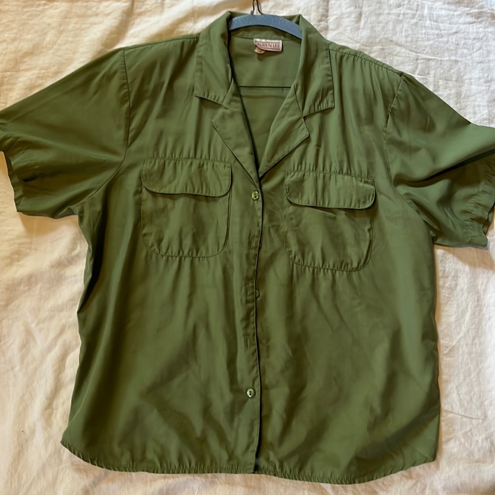 Vintage short sleeve button up blouse